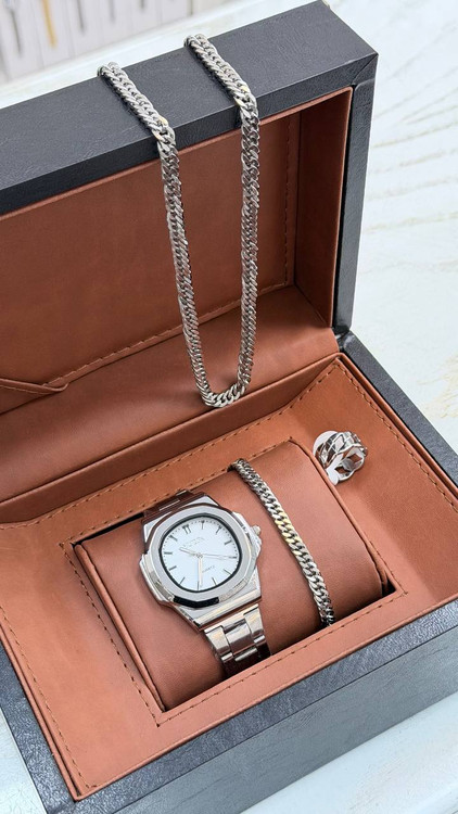 ساعت مردانه یوفا موتور تایوانی