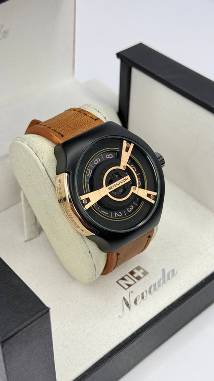 ساعت مردانه Seven Friday قفل سگکی